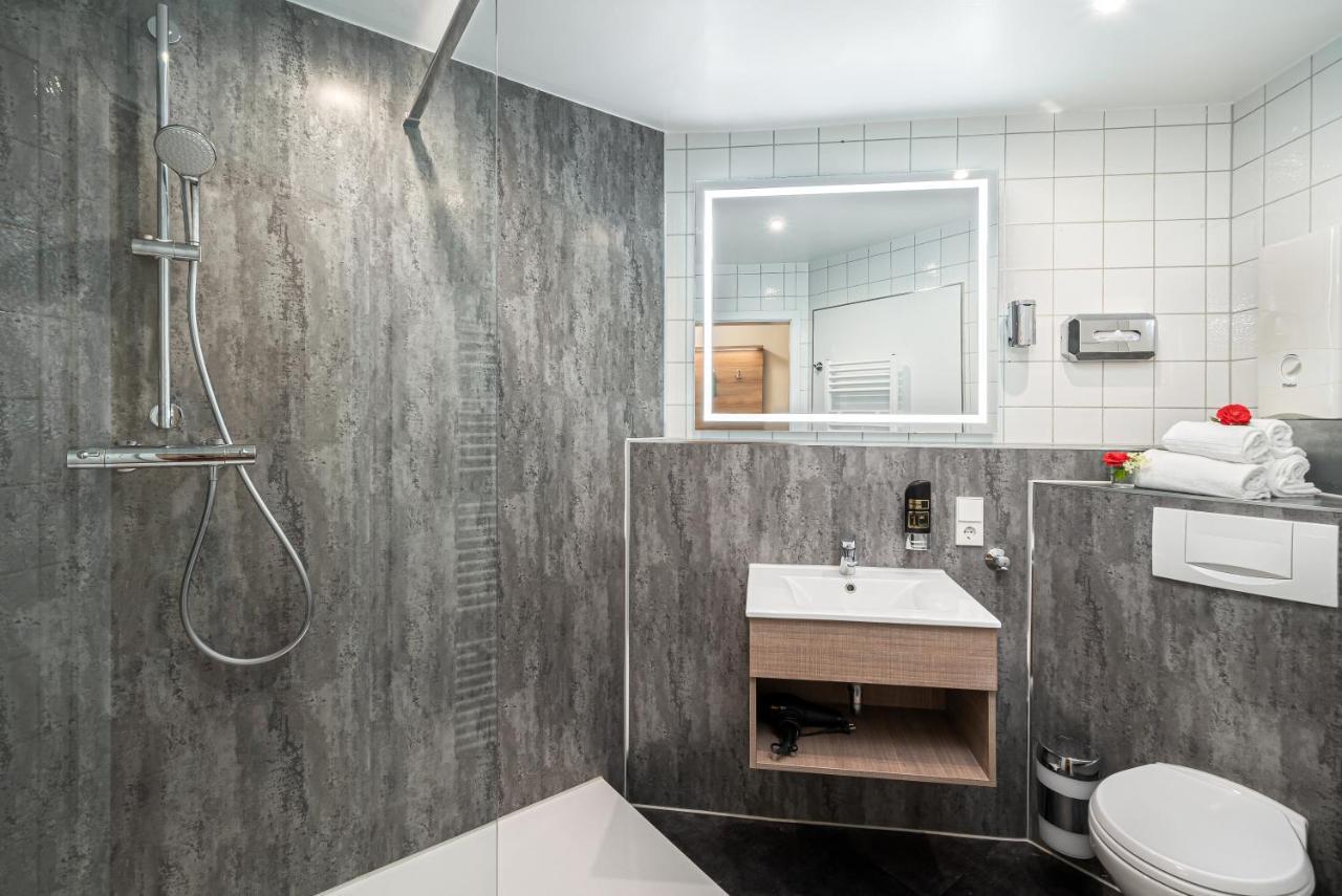 Hotel Moselblick Winningen Exterior foto